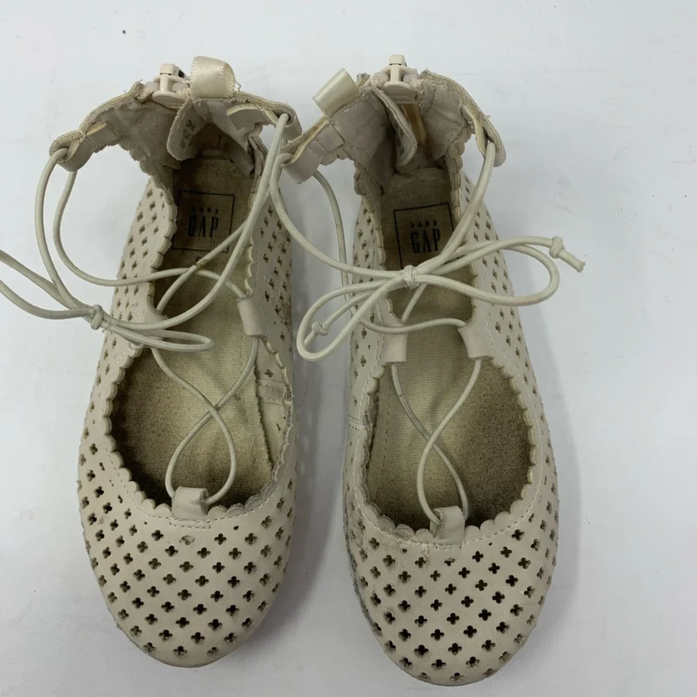 Gap perforated gladiator flat sandal‎ size 9